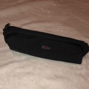 🖤 TUMI Zipper Pouch 🖤